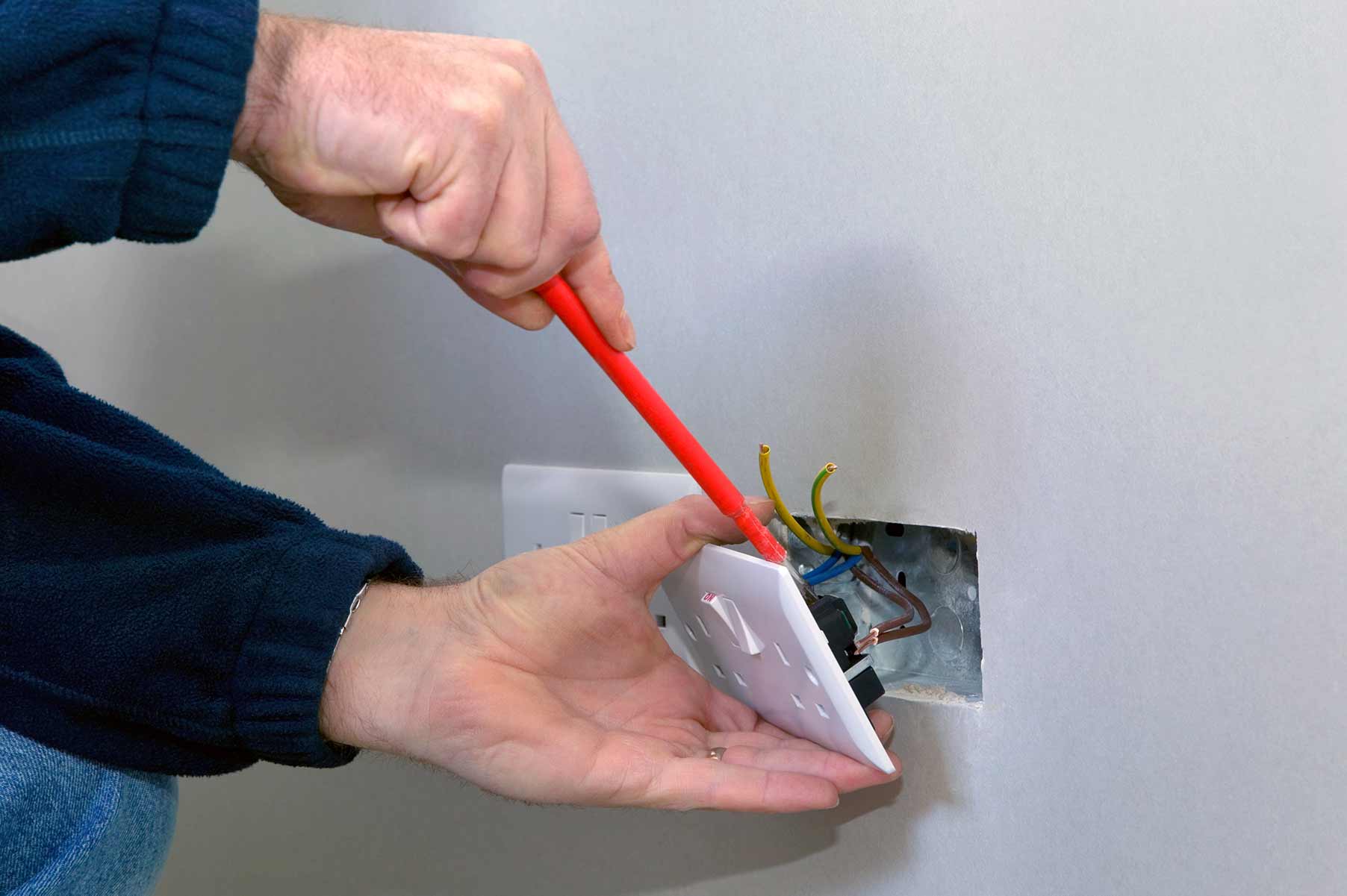Our electricians can install plug sockets for domestic and commercial proeprties in Mawneys and the local area. 